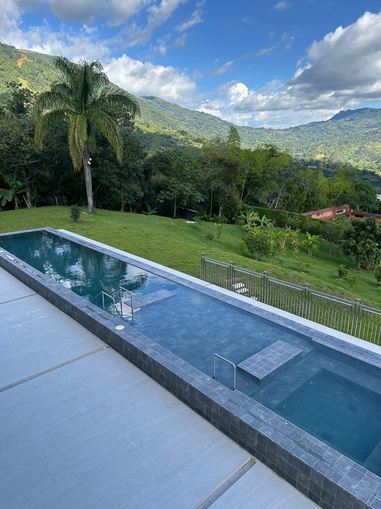 Proyecto wellness piscina Colombia Homeway